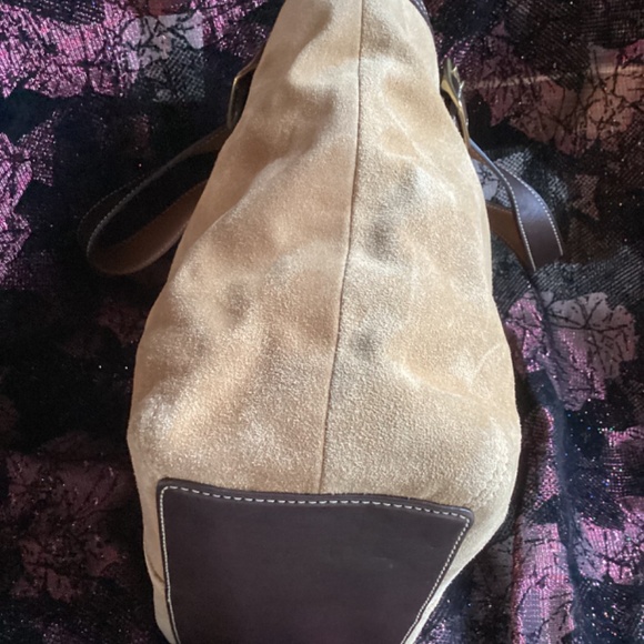 Vintage Coach Hampton Tan Suede Leather Handbag - Picture 6 of 11